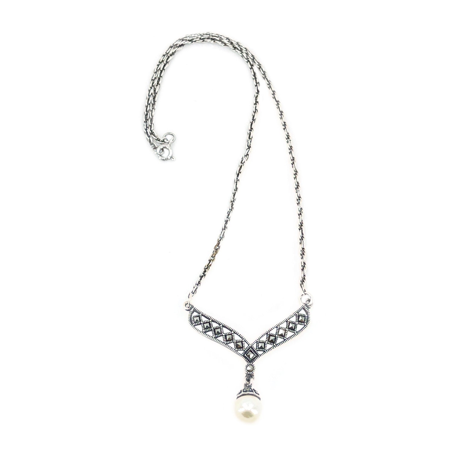 Akoya Pearl V-Shape Diamond Necklace