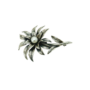 Flower Vintage Japanese Saltwater Akoya Cultured Pearl Detailed Brooch- Sterling Silver