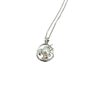 Gray Japanese Saltwater Akoya Cultured Pearl Vintage Clover Pendant- Sterling Silver 15.50 Inch
