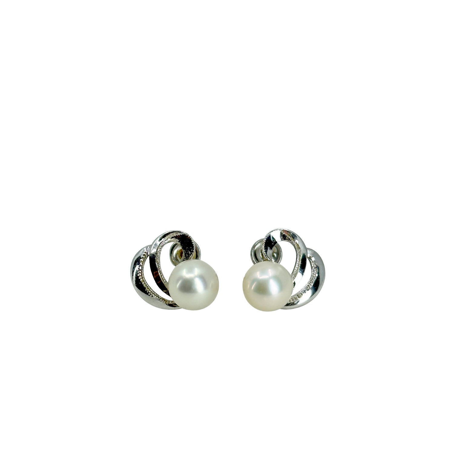 Milgrain Vintage Solitaire Akoya Saltwater Cultured Pearl Screwback Earrings- Sterling Silver