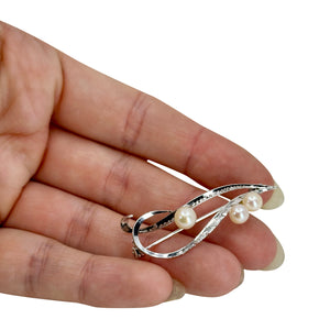 Lightweight Engraved Mid Century Japanese Saltwater Akoya Cultured Pearl Brooch- Sterling Silver
