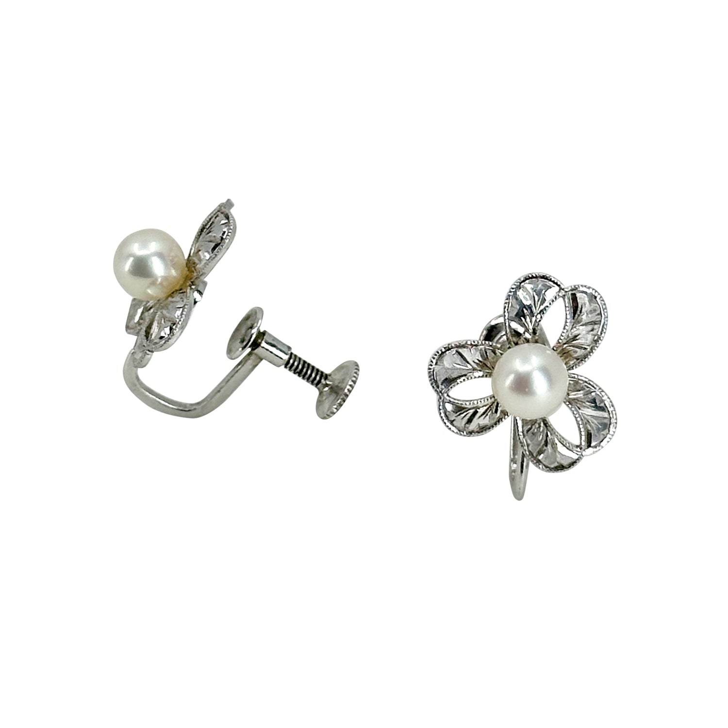 Clover Fuji Pearl Designer Akoya Saltwater Cultured Pearl Screwback Earrings- Sterling Silver