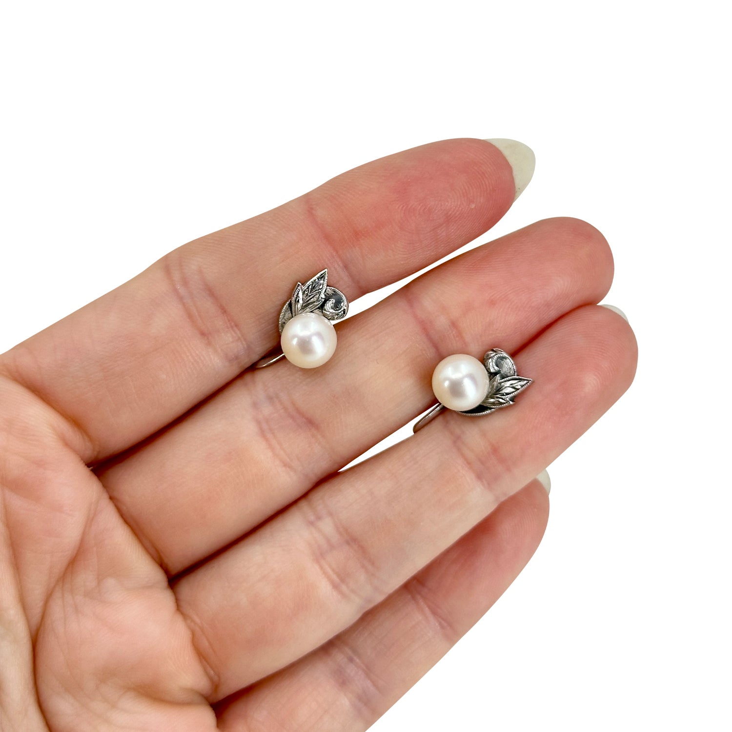 Solitaire Mikimoto Mid Century Leaf Akoya Saltwater Cultured Pearl Vintage Screwback Earrings- Sterling Silver