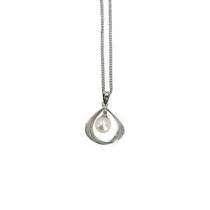 Simple Modernist Japanese Saltwater Akoya Cultured Pearl Vintage Pendant Necklace- Sterling Silver 17 Inch