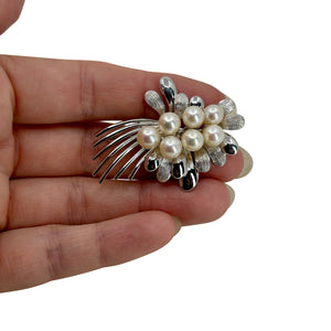 Sogo Designer Vintage Japanese Saltwater Akoya Cultured Pearl Mid-Century Brooch- Sterling Silver