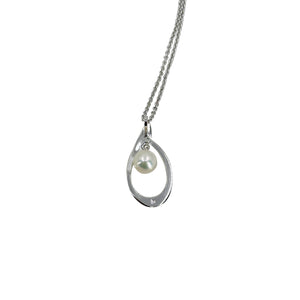 Mikimoto Pearl Island Vintage Solitaire Saltwater Akoya Cultured Pearl Designer Pendant Necklace- Sterling Silver