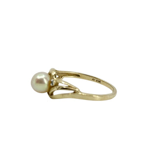 Vintage Swirl White Diamond Japanese Saltwater Akoya Cultured Pearl Ring- 10K Yellow Gold Size 6.50