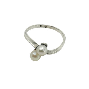 Vintage Mikimoto Petite Bypass Japanese Saltwater Akoya Cultured Pearl Ring- Sterling Silver Sz 6.50