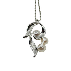 Vintage Leaf Mid Century Japanese Saltwater Akoya Cultured Pearl Pendant- Sterling Silver 16 Inch