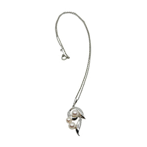 Vintage Leaf Mid Century Japanese Saltwater Akoya Cultured Pearl Pendant- Sterling Silver 16 Inch