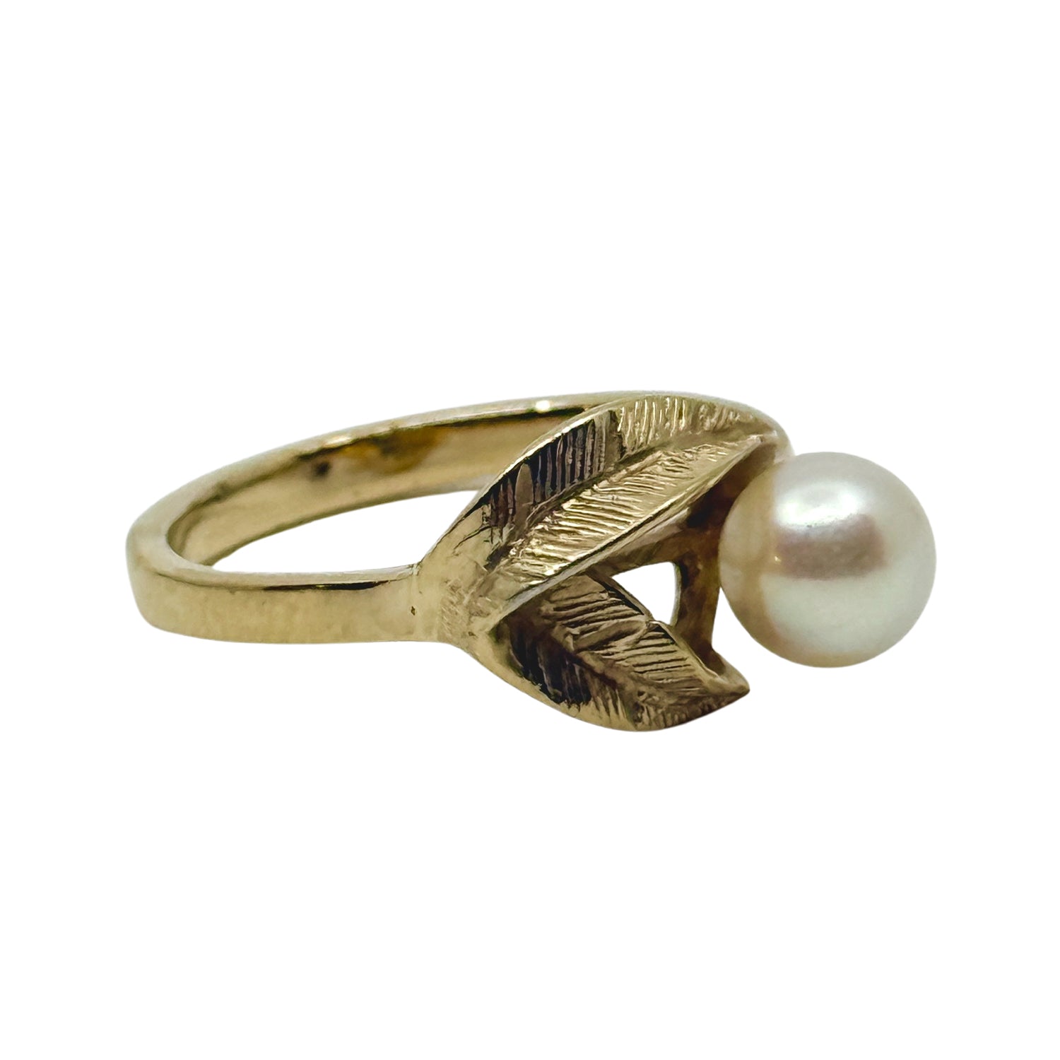 Hawaii Vintage Leaf Japanese Saltwater Akoya Cultured Pearl Ring- 14K Yellow Gold Size 8.25