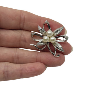 Vintage Floral Leaf Japanese Saltwater Akoya Cultured Pearl Brooch- Sterling Silver