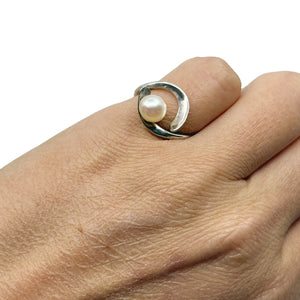 Handmade Bypass Solitaire Japanese Saltwater Akoya Cultured Pearl Vintage Ring- Sterling Silver Sz 5