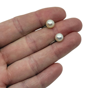 7.25mm Vintage Solitaire Japanese Akoya Saltwater Cultured Pearl Screwback Earrings- Sterling Silver