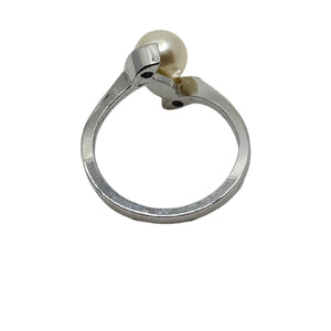Vintage Leaf Diamond Bypass Japanese Saltwater Akoya Cultured Pearl Ring- 10K White Gold Size 7