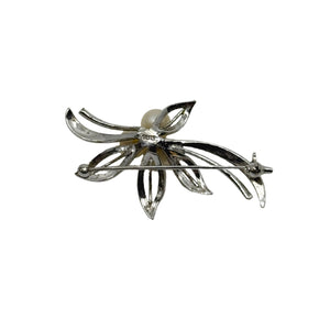 Vintage Petite Engraved Leaf Japanese Saltwater Akoya Cultured Pearl Brooch- Sterling Silver
