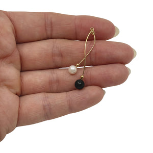 Petite Black Onyx Japanese Saltwater Akoya Cultured Pearl Vintage Charm Pendant- 14K Yellow Gold