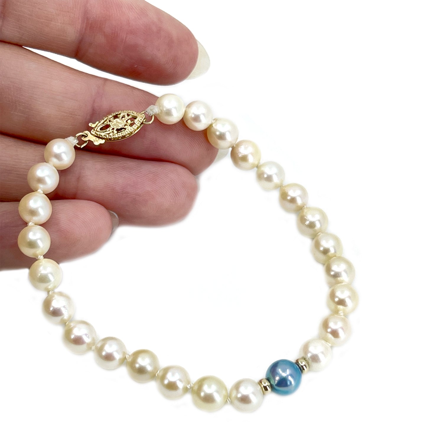Vintage Blue & White Japanese Saltwater Akoya Cultured Pearl Bracelet- 14K Yellow Gold