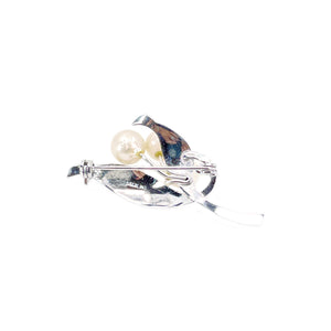 Brushed Leaf Modernist Japanese Saltwater Akoya Cultured Pearl Brooch- Sterling Silver