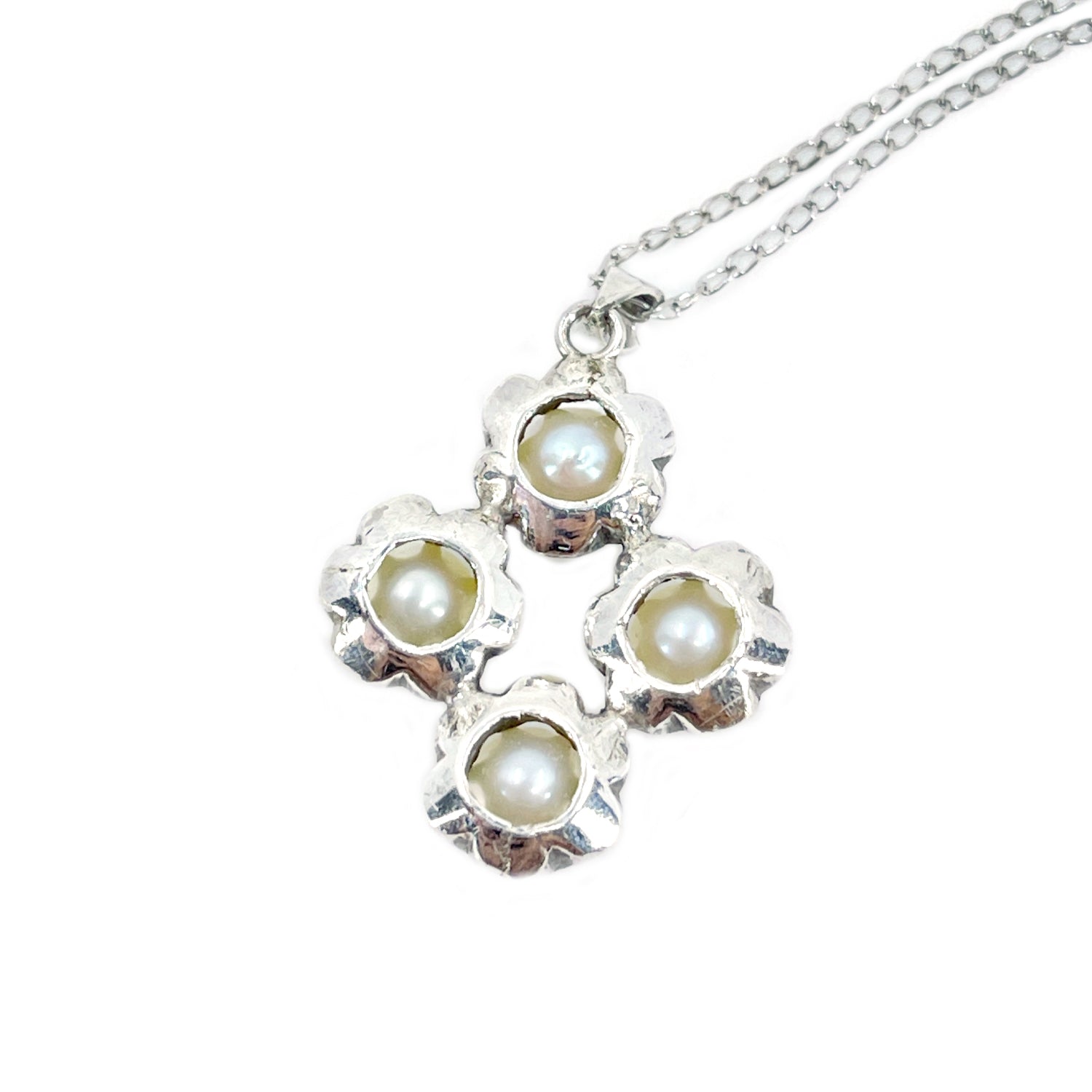 Gothic Claw Prong Vintage Japanese Cultured Akoya Pearl Pendant Necklace- Sterling Silver 18 Inch