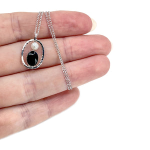 Vintage De Curtis Mid Century Japanese Cultured Akoya Pearl Black Onyx Pendant- Sterling Silver 14.75 Inch