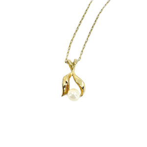 Leaf Vintage Modernist Japanese Saltwater Akoya Pearl Necklace- Gold Filled 17.75 Inch
