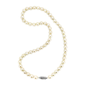 Modernist Choker Japanese Saltwater Cultured Akoya Pearl Necklace Original Leather Case- 14K White Gold 15.50 Inch