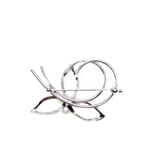 Maruwa Swirl Brooch Japanese Saltwater Cultured Akoya Pearl Brooch- Sterling Silver
