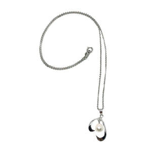 Copy of Heart Mid Century Japanese Cultured Akoya Pearl Floral Pendant- Sterling Silver 18.00 Inch