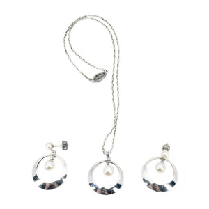 Sakata Designer Akoya Saltwater Cultured Pearl Modernist Earrings Pendant Set- Sterling Silver 16 Inch