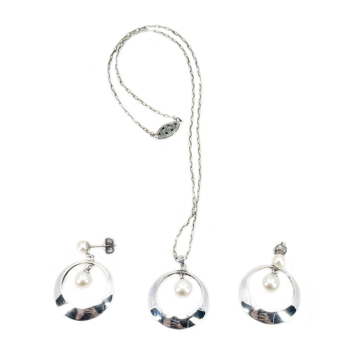 Sakata Designer Akoya Saltwater Cultured Pearl Modernist Earrings Pendant Set- Sterling Silver 16 Inch
