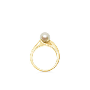 Retro Vine Leaf Design Japanese Saltwater Akoya Cultured Pearl Ring- 10K Yellow Gold