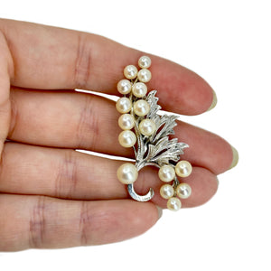 Detailed Spray Leaf Vintage Japanese Saltwater Akoya Cultured Pearl Brooch- Sterling Silver