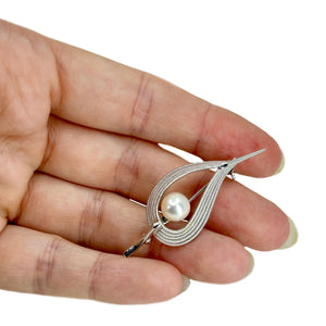 Modernist Single Japanese Saltwater Akoya Cultured Pearl Vintage Pin Brooch Pendant- Sterling Silver