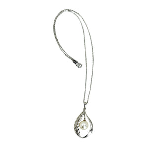 Modernist Leaf Japanese Cultured Akoya Pearl Vintage  Pendant- Sterling Silver 15.50 Inch