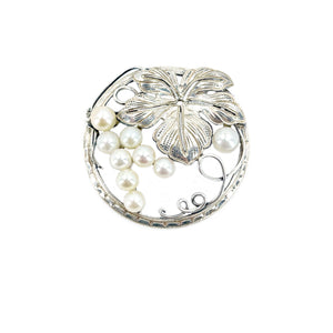 Engraved Grape Wreath Vintage Japanese Saltwater Akoya Pearl Brooch Pin- Sterling Silver
