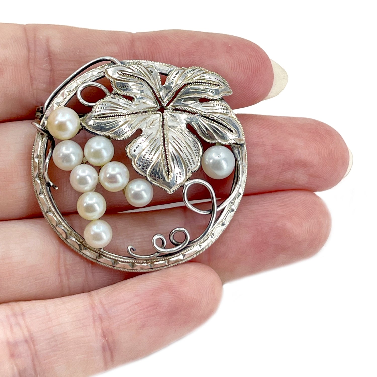 Engraved Grape Wreath Vintage Japanese Saltwater Akoya Pearl Brooch Pin- Sterling Silver