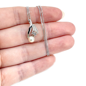 Mikimoto Pearl Island Japan Saltwater Akoya Cultured Pearl Vintage Necklace Designer- Original Box