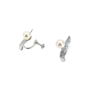 Van Dell Designer Akoya Saltwater Cultured Pearl Vintage Screwback Earrings- Sterling Silver