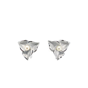 Vintage De Curtis Brushed Leaf Akoya Saltwater Cultured Pearl Screwback Earrings- Sterling Silver