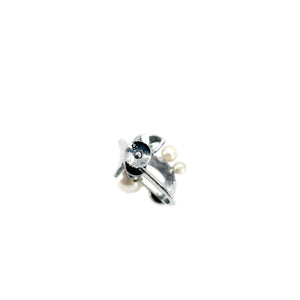 Vintage Fuji Pearl Designer Akoya Saltwater Cultured Pearl Screwback Engraved Earrings Original Box- Sterling Silver