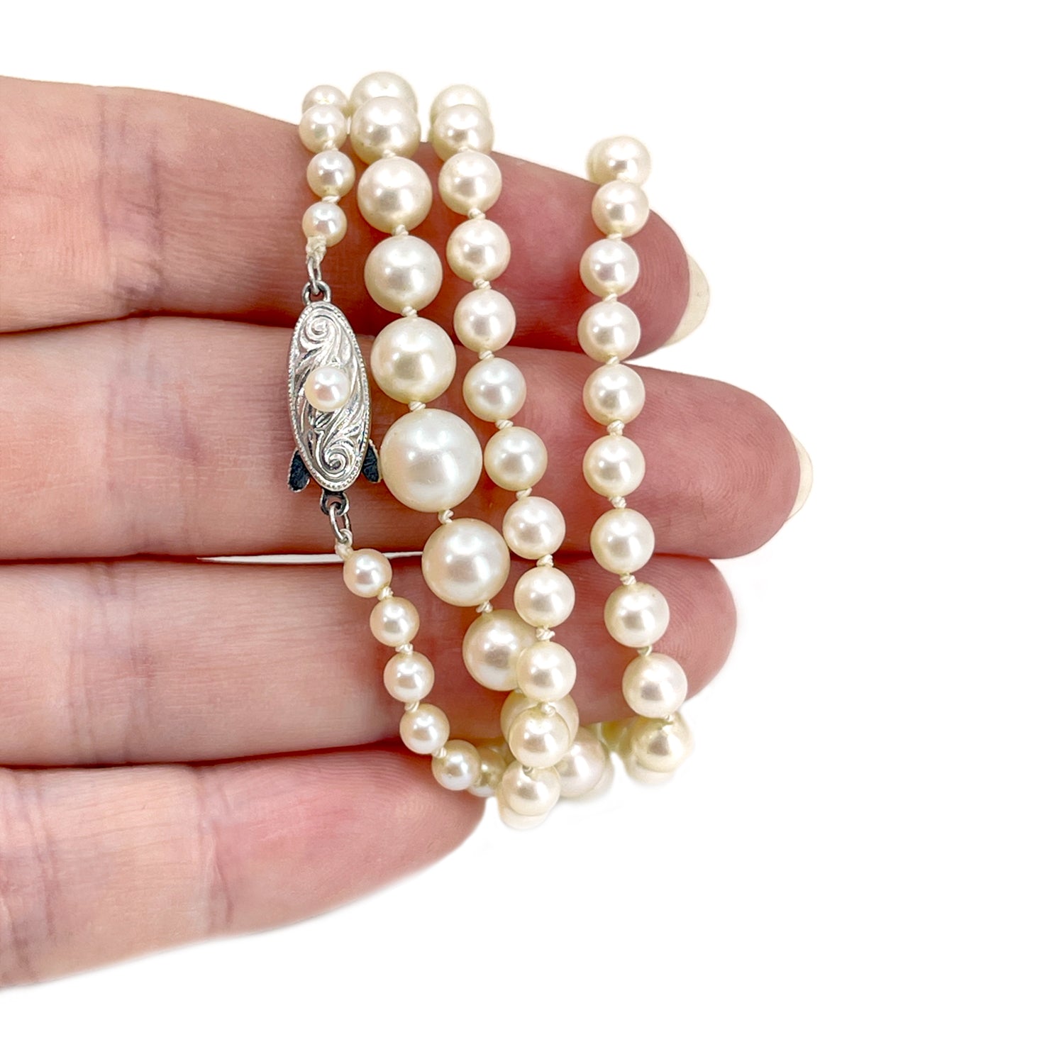 Vintage Graduated Japanese Saltwater Cultured Akoya Pearl Deco Necklace - Sterling Silver 20.75 Inch