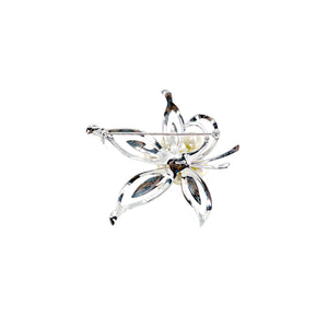 Vintage Modernist Leaf Japanese Saltwater Akoya Cultured Pearl Brooch- Sterling Silver