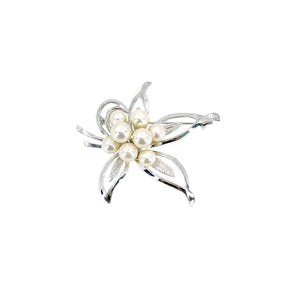 Vintage Modernist Leaf Japanese Saltwater Akoya Cultured Pearl Brooch- Sterling Silver