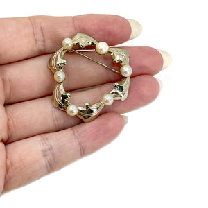 Wreath Vintage Japanese Cultured Saltwater Akoya Pearl Leaf Brooch- Gold Filled