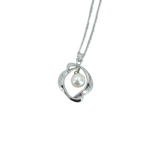 Fukuya Designer Vintage Japanese Saltwater Akoya Pearl Mid Century Necklace- Sterling Silver 16 Inch