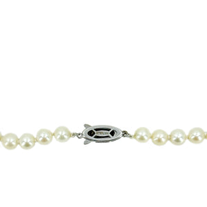 Una Pearl Designer Vintage Japanese Cultured Akoya Pearl Strand Necklace Box- Sterling Silver 18 Inch