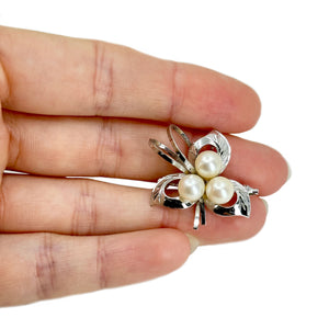 Petite Trefoil Triple Leaf Vintage Japanese Saltwater Akoya Cultured Pearl Brooch- Sterling Silver