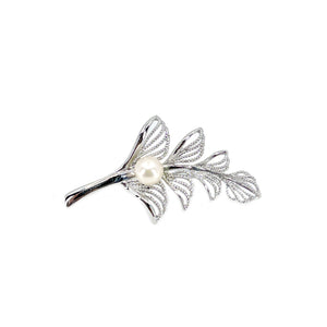 Delicate Leaf Modernist Japanese Saltwater Akoya Cultured Pearl Brooch- Sterling Silver