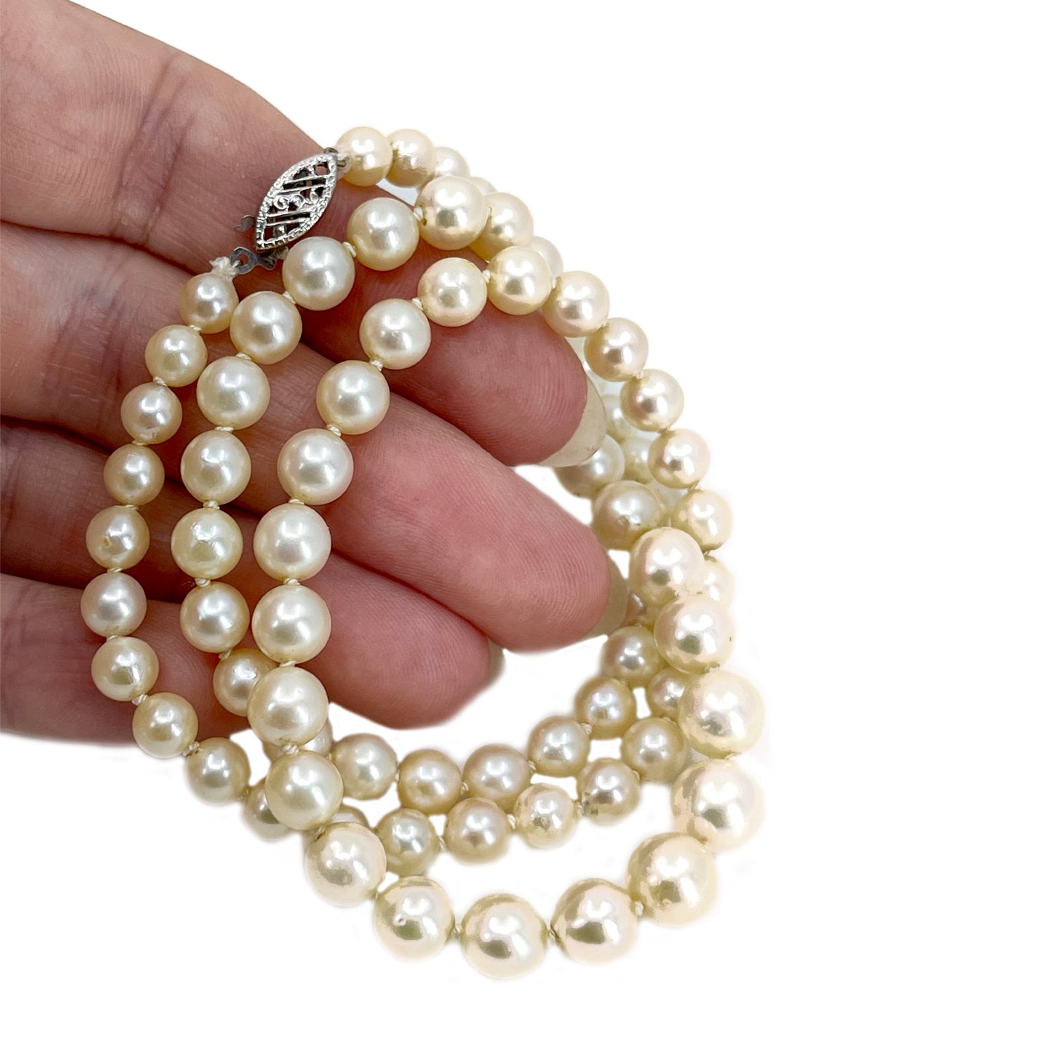 Vintage Cream Graduated Japanese Saltwater Cultured Akoya Pearl Necklace - 14K White Gold 19.75 Inch